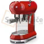 Smeg ECF01RDEU retro pákový kávovar