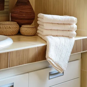 Ručník Ručník IVA, smetanový, 500g/m2, 50x100cm