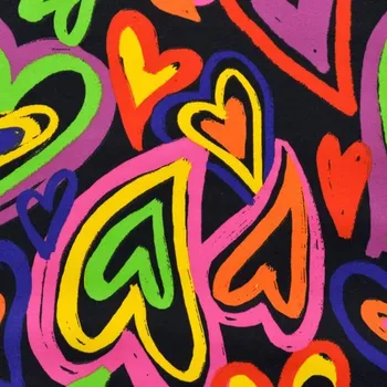 Teplákovina počesaná černá, barevná srdce, š.160