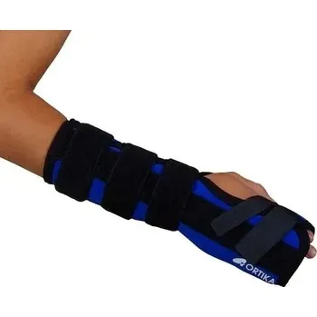 Ortika ortéza zápěstí rigidní OR 26 - XL levá—Jednodílná ortéza k rigidní fixaci zápěstí pevná dlaha