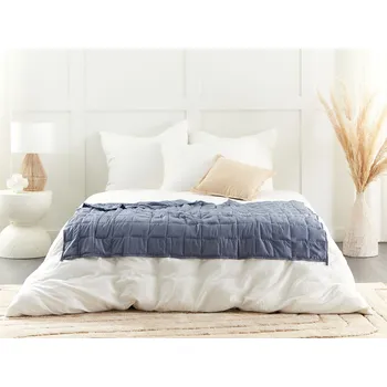 deka Zátěžová deka modrá prošívaná polyesterová tkanina výplň ze skleněných perlí obdélníková 100 x 150 cm 4 kg Beliani