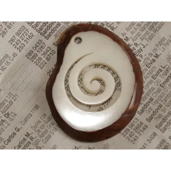 Přívěsek Přívěsek spirála (tagua)