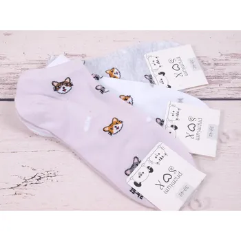 Dámské ponožky CNB BERLIN SADA 3 PÁRY ponožky DE 36390 nízké kotníkové bílé šedé a lila s kočkami 3ks velikosti ponožek: 26-28 (EUR vel. 39-42)