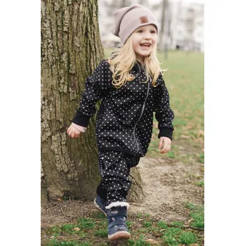 Dívčí oblečení černý softshellový overal s puntíky