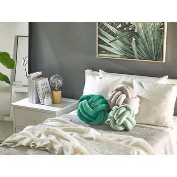 Dekorativní polštářek Dekorační sametový polštář zelený uzel 20 x 20 cm příslušenství obývací pokoj ložnice Beliani