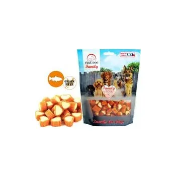 Pamlsek pro psa FINE DOG Family - lososová srdíčka 200 g