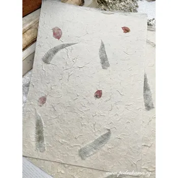 Umělecký papír Sapaimport Nepálský ruční papír Lokta - vlisovaná kapradina Velikost: 23x32 cm