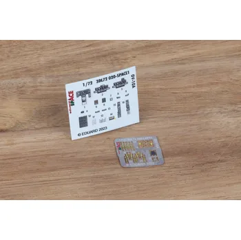 Plastikový model 1/72 OV-10A SPACE (ICM)