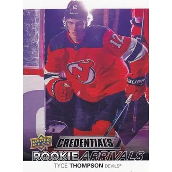 Sběratelská karetní hra insert RC karta TYCE THOMPSON 21-22 Credentials Rookie Arrivals číslo RA-45