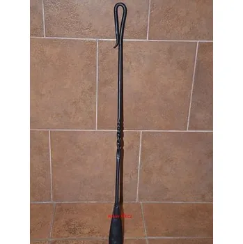 Pomůcka pro obuv a oblečení Kovaná lžíce na boty 5