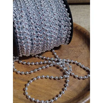 Korálek Perlový řetěz Ø4 mm stříbrný