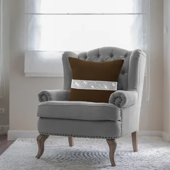 Povlak na dekorativní polštářek Dekorační povlak na polštář GLAMOUR 404-28 hnědý