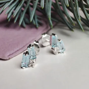 Náušnice Prstýnkárna LaPreciada kolekce Minimalistické náušničky Nebeský topaz a zirkony AG 925 ≤ 1 g