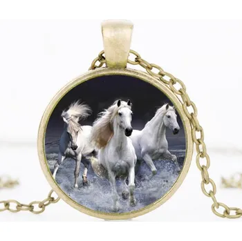 Řetízek Náhrdelník a přívěšek s koňmi