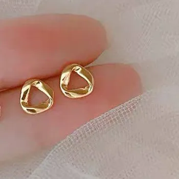 Náušnice Dámské náušnice | minimalistické náušnice, 1 pár - Trojúhelník pozlacený 1