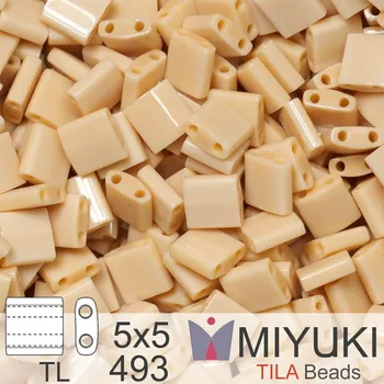 Korálek Korálky MIYUKI tvar TILA BEADS velikost 5x5mm. Barva TL 493 Opaque Pear. Balení 5g.