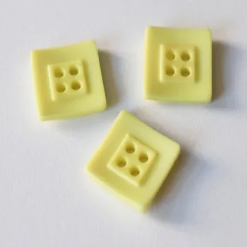 Knoflík knoflik sv.zelený čtverec 53750/40 - Sv.zelená, 19mm