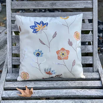 Dekorativní polštářek BYTEMA Vyšívaný povlak na polštář RICHMOND béžový 45x45