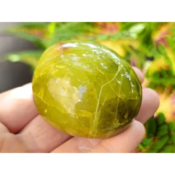 Přírodní kámen Opál zelený kámen z Madagaskaru 98g