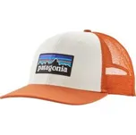 Patagonia P-6 Logo Trucker Hat White w/Redtail Rust oranžová
