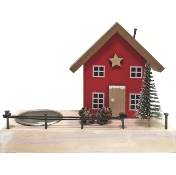 Vánoční dekorace Dřevěný svícen s domečkem na jednu svíčku 15 x 11 x 6 cm