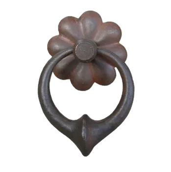 Nábytkové kování Kovaná nábytková úchytka model 034