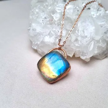 Přívěsek Labradorit mlhovina - přívěsek/náhrdelník AUTORSKÁ TVORBA ŠPERKŮ Z MINERÁLŮ