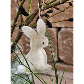 Velikonoční dekorace Béžový filcový závěsný králíček - 10 cm