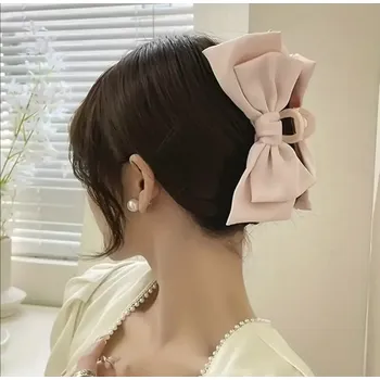 Velká saténová spona do vlasů růžová (Vlasové doplňky )