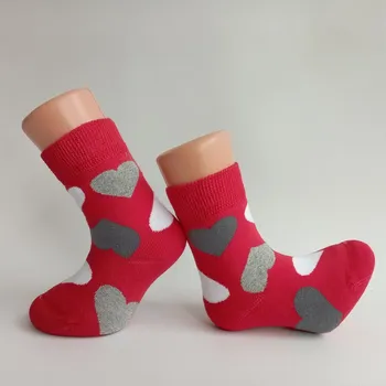 Dívčí oblečení Dětské froté ponožky Trepon Srdce, červené