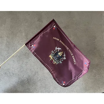 Vlajka Hasičská vlajka s tradičním motivem a trikolorovými lístky Alerion