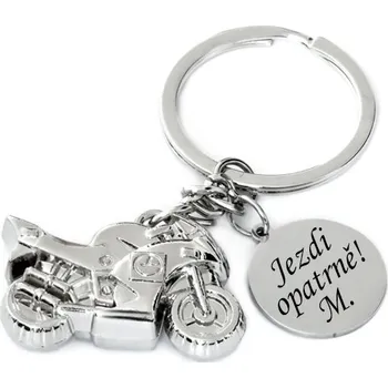 AE Motorka kovový přívěsek na klíče