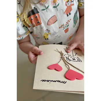 Výtvarná sada Malá pěnová srdíčka - 30 kusů lepící/nelepící: nelepicí