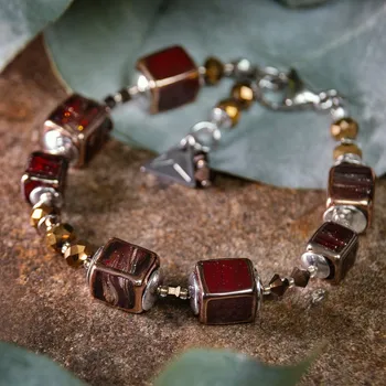 Náramek Lampglas Náramek Ruby Flame s unikátními perlami Lampglas