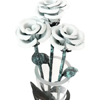 Pugét středních Radotínských růží - bílé - 3