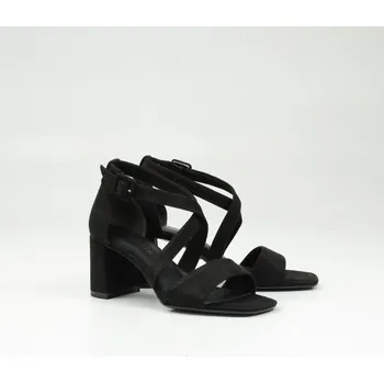 Dámské sandále Dámské sandály Tamaris 1-28310-42 001 Velikost: 38