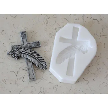 Silikonová forma - Křížek s peříčkem 60 x 87 x 10 mm