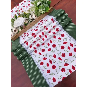 ubrus Běhoun - drobné vlčí máky s puntíkem na tmavě zelené