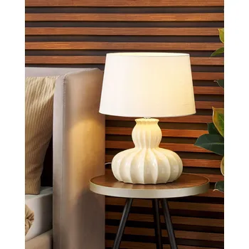 Osvětlení Stolní lampa Béžová keramická základna Látkové stínidlo Lesklá noční lampa na Stůl Světlý moderní glamour design Beliani