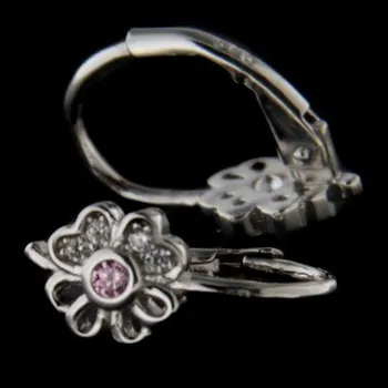 Náušnice Stříbrné náušnice s klasickým zapínáním