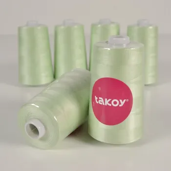 Overlock / coverlock polyesterová nit TKY 5000 barva světle zelená