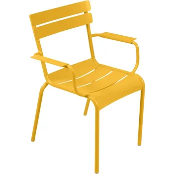 Žlutá kovová zahradní židle Fermob Luxembourg s područkami