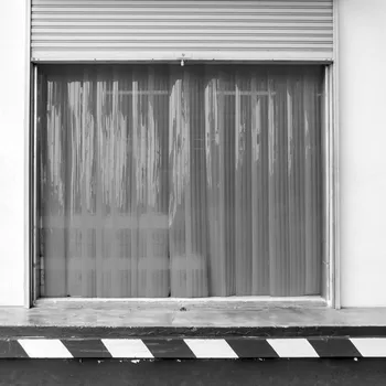 Tepelná izolace Sada lamelových clon s pevným zavěšením, 50% překrytí, lamela 200x2 mm, cena za m2