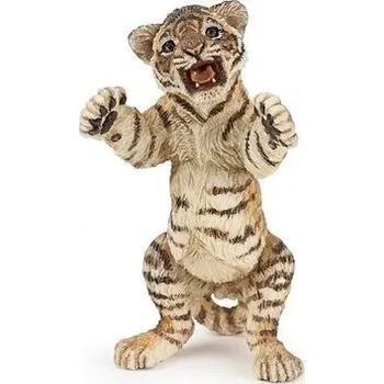 Tygr mládě stojící