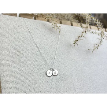 Náhrdelník Stříbrný náhrdelník AMELIA s ražbou iniciálů Délka řetízku: 55 cm, Typ řetízku: Cable ( jednoduchý ) Ag 925/1000