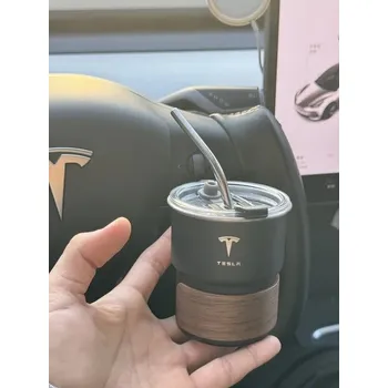 Hrnek nerezový s brčkem do auta - E