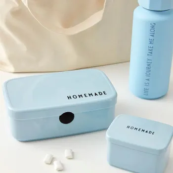 Svačinový box DESIGN LETTERS svačinový box mini - LIGHT BLUE