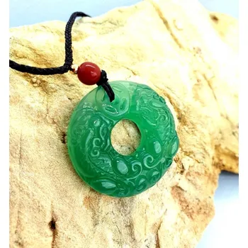 Sběratelství Přírodní Nefrit Jadeit přívěšek draci Feng Shui kruh s řetízkem a pytlíčkem
