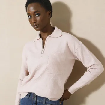 Dámský svetr Pulovr s límečkem a výstřihem na zip z recyklovaného polyesteru šedorůžová 38/40