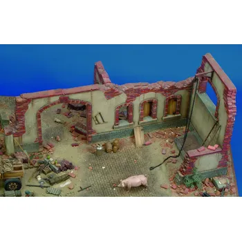 Plastikový model Royal Model 1/35 Farm ruin